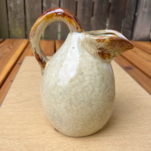 Vintage Studio Ceramic Pottery Leaf Pitcher 22 Oz - Picture 1 of 14